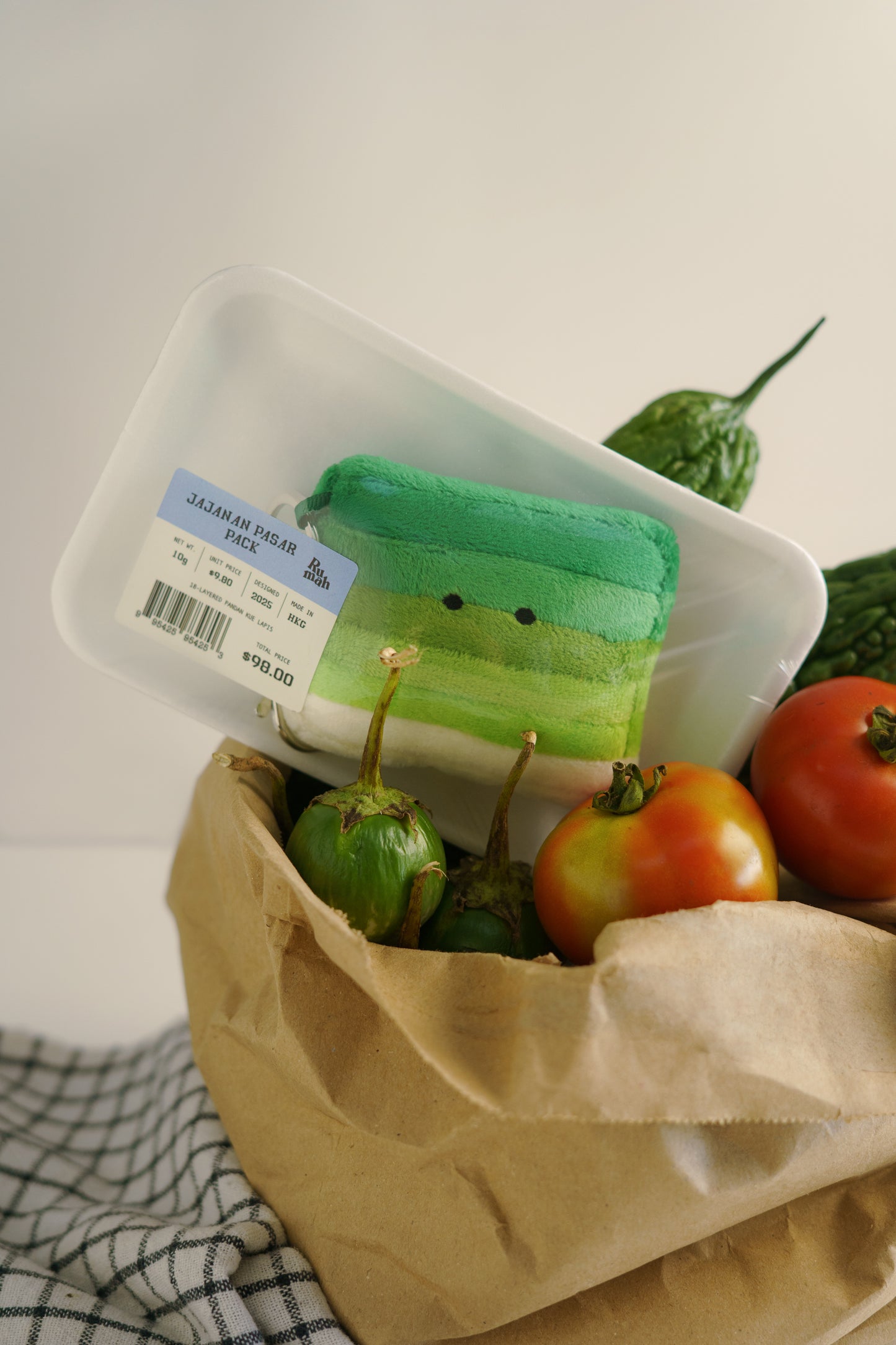 Kue Lapis Plushie Keychain